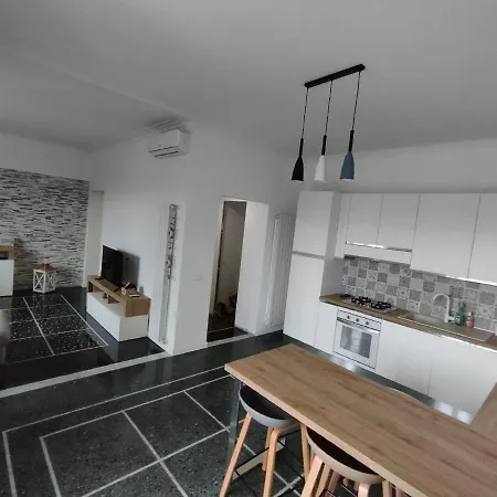 Brezza Di Mare Apartment Lavagna Exterior photo